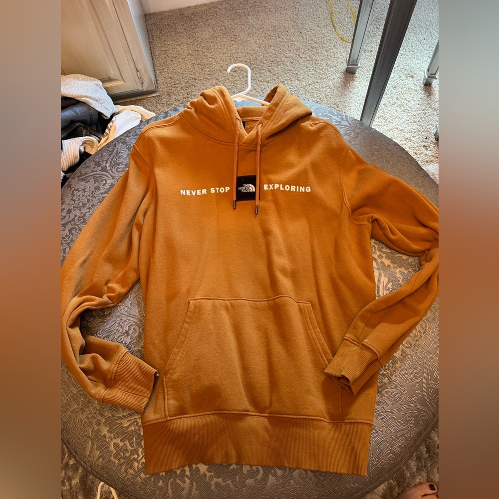 Men’s north face hoodie